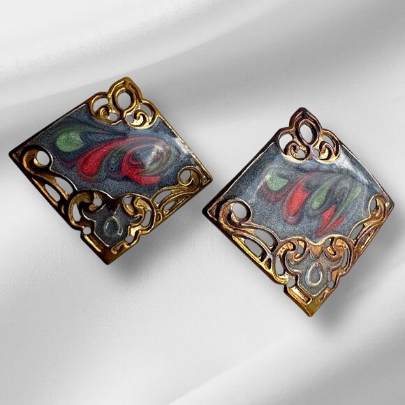 Vintage Pierced Earrings Antique Gold Tone Light Weight Square Filigree & Enamel - Picture 1 of 4